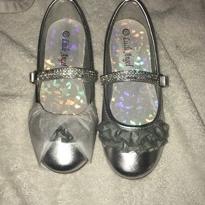 Sliver girls dress shoes